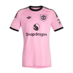 Manchester United 2025/26 3rd Goalkeeper Shirt (Pink) Front View