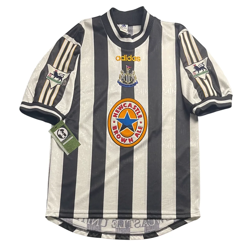 Newcastle United 1998/99 Home Shirt - Shearer #9 Front View