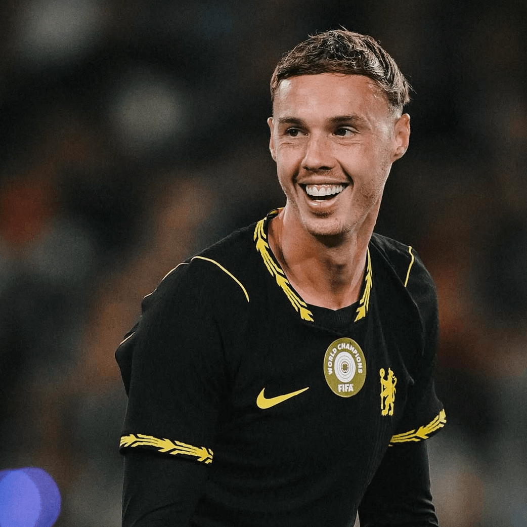 Chelsea 2026/27 Away Shirt With Club World Champions Visual View