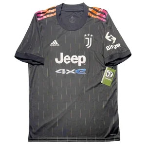 Juventus 2021/22 Away Shirt Front View