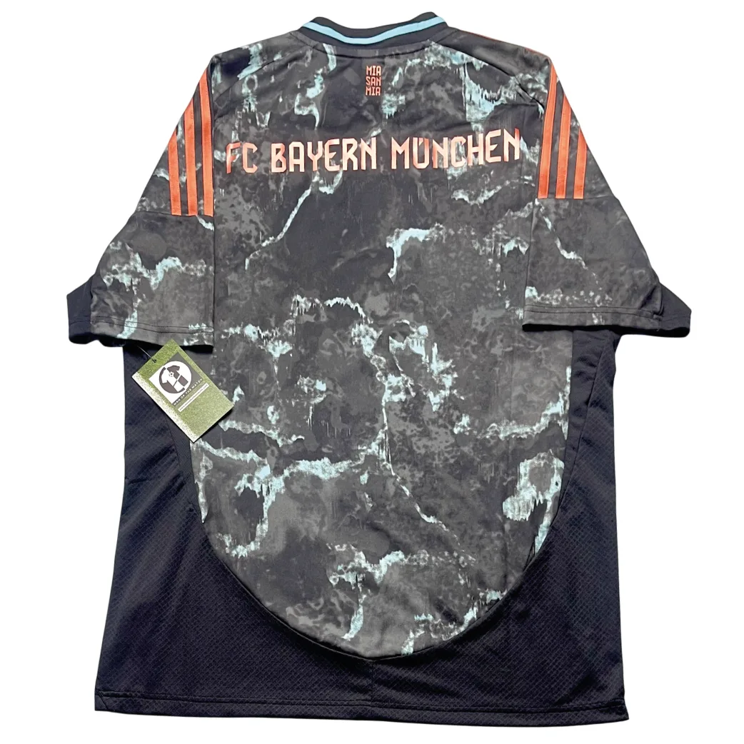 Bayern Munich 2024/25 Away Shirt Back View